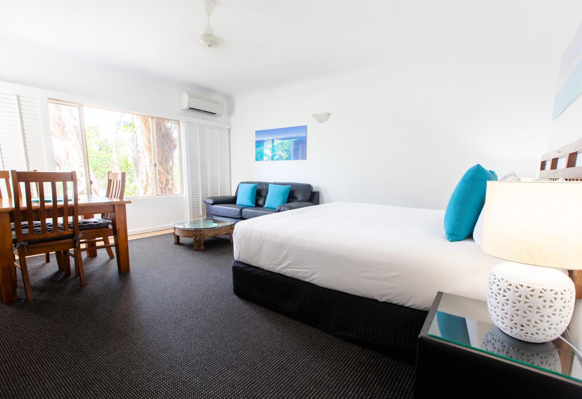 Sonia'S At Ramada Resort Free Wifi Port Douglas Room photo