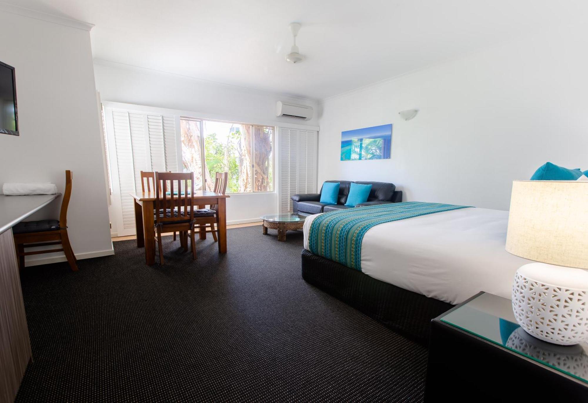 Sonia'S At Ramada Resort Free Wifi Port Douglas Room photo