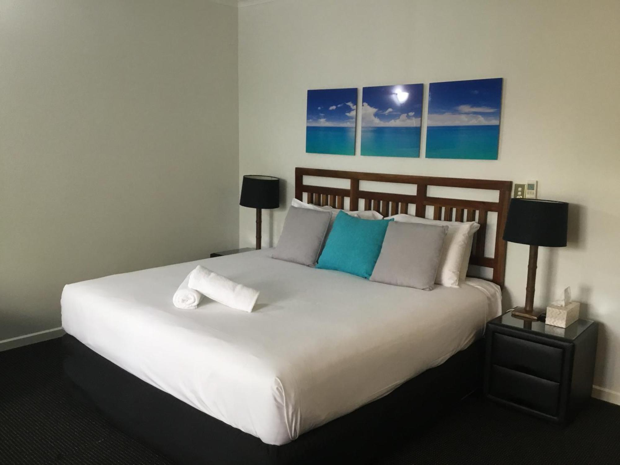 Sonia'S At Ramada Resort Free Wifi Port Douglas Room photo