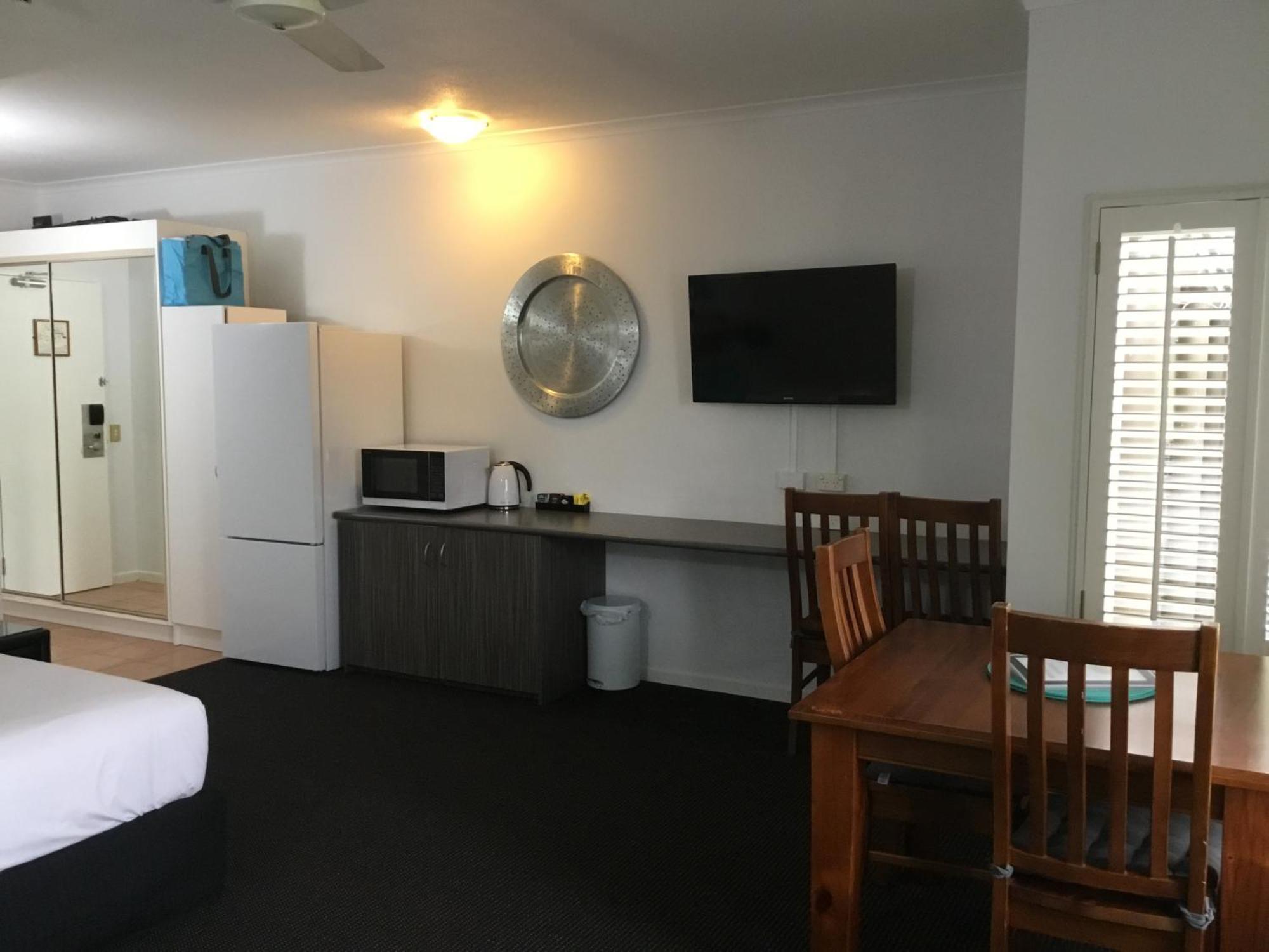 Sonia'S At Ramada Resort Free Wifi Port Douglas Room photo